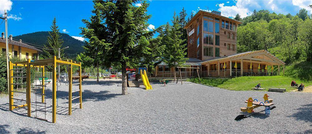 Hotel Chalet Casa Cesana チェザーナ・トリネーゼ エクステリア 写真